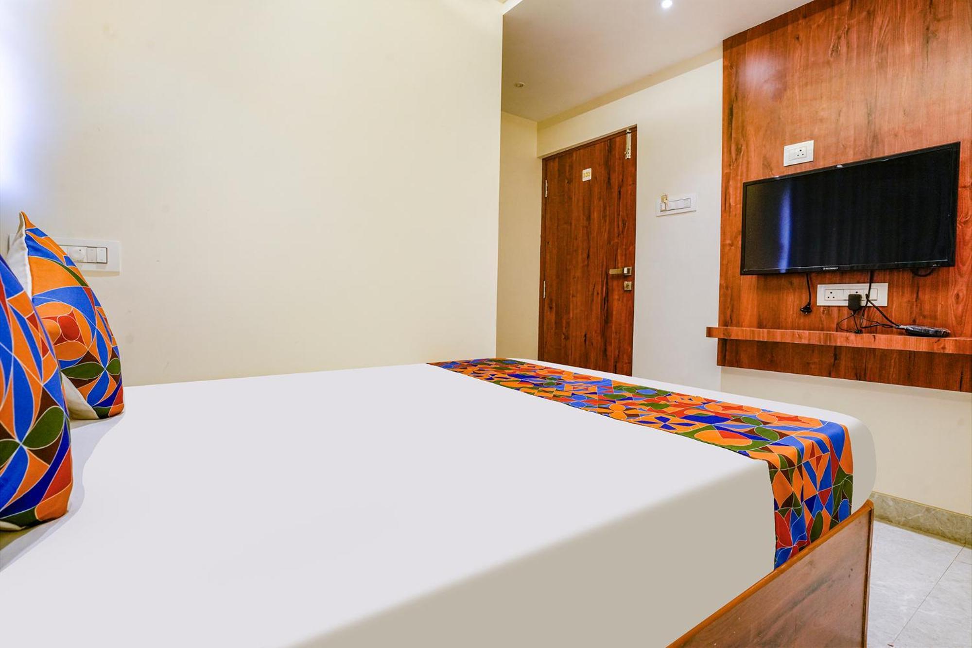 Fabexpress Utsav Residency - Nr Panvel Hotel Jamb Ngoại thất bức ảnh
