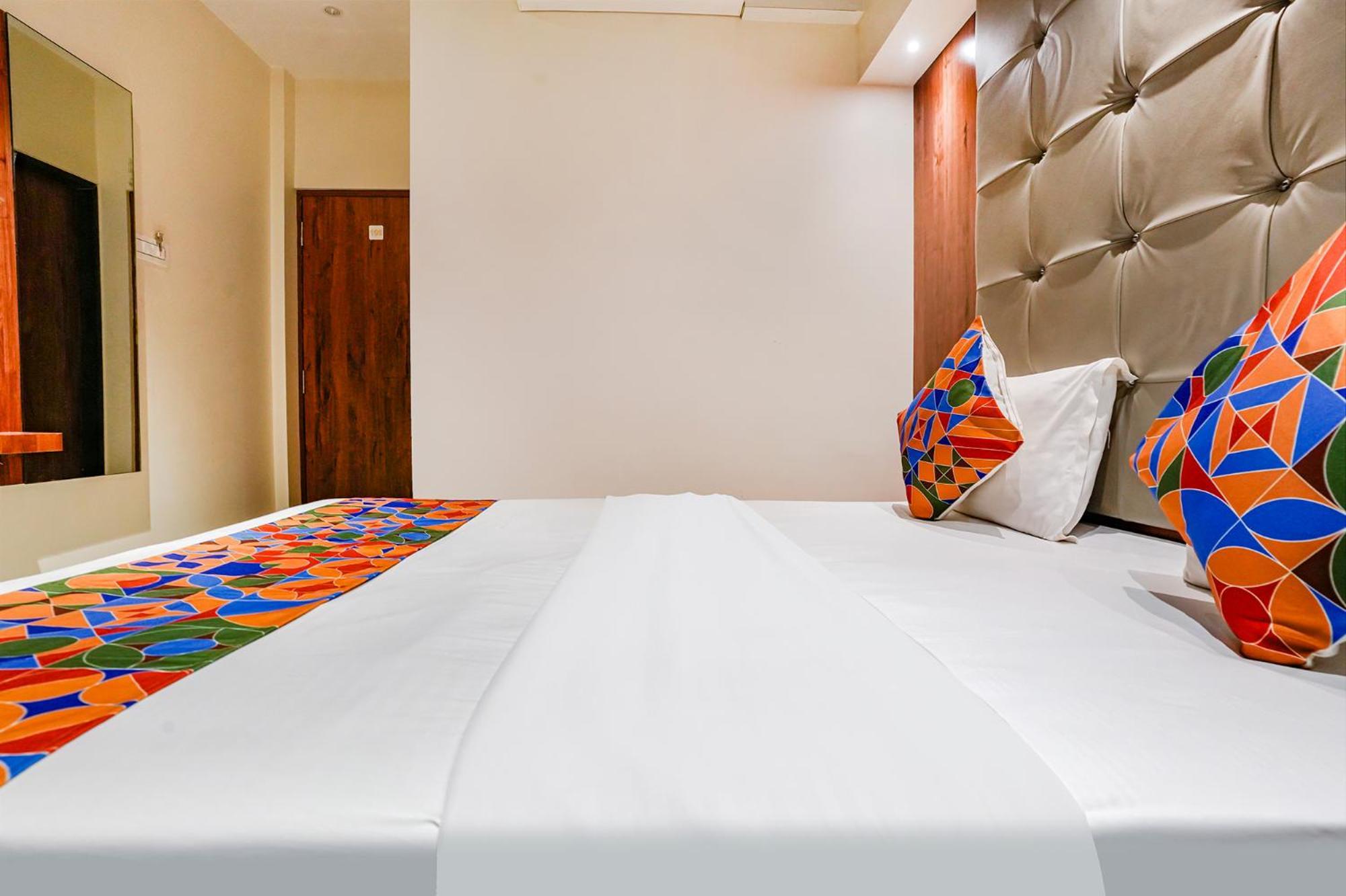 Fabexpress Utsav Residency - Nr Panvel Hotel Jamb Ngoại thất bức ảnh
