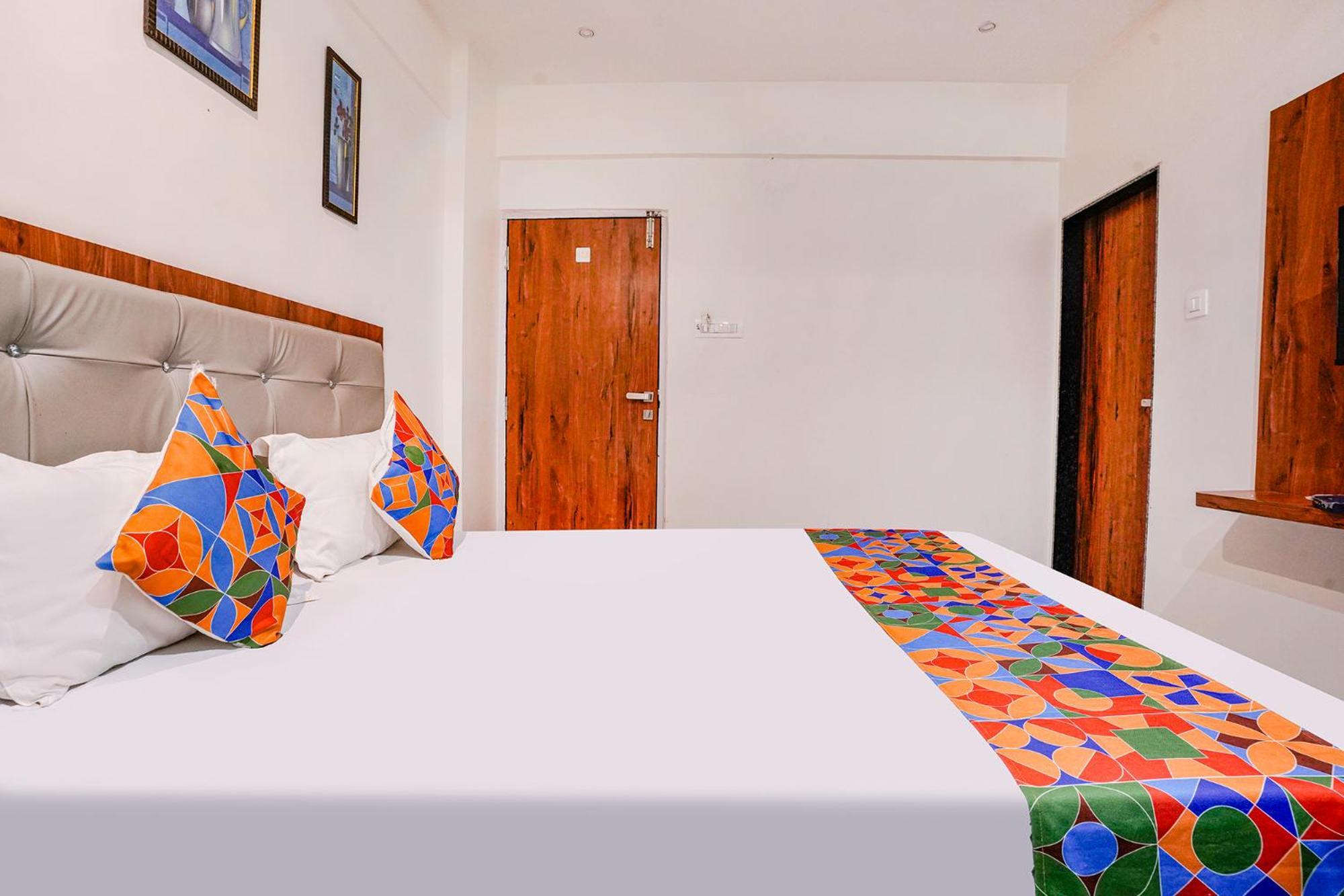 Fabexpress Utsav Residency - Nr Panvel Hotel Jamb Ngoại thất bức ảnh
